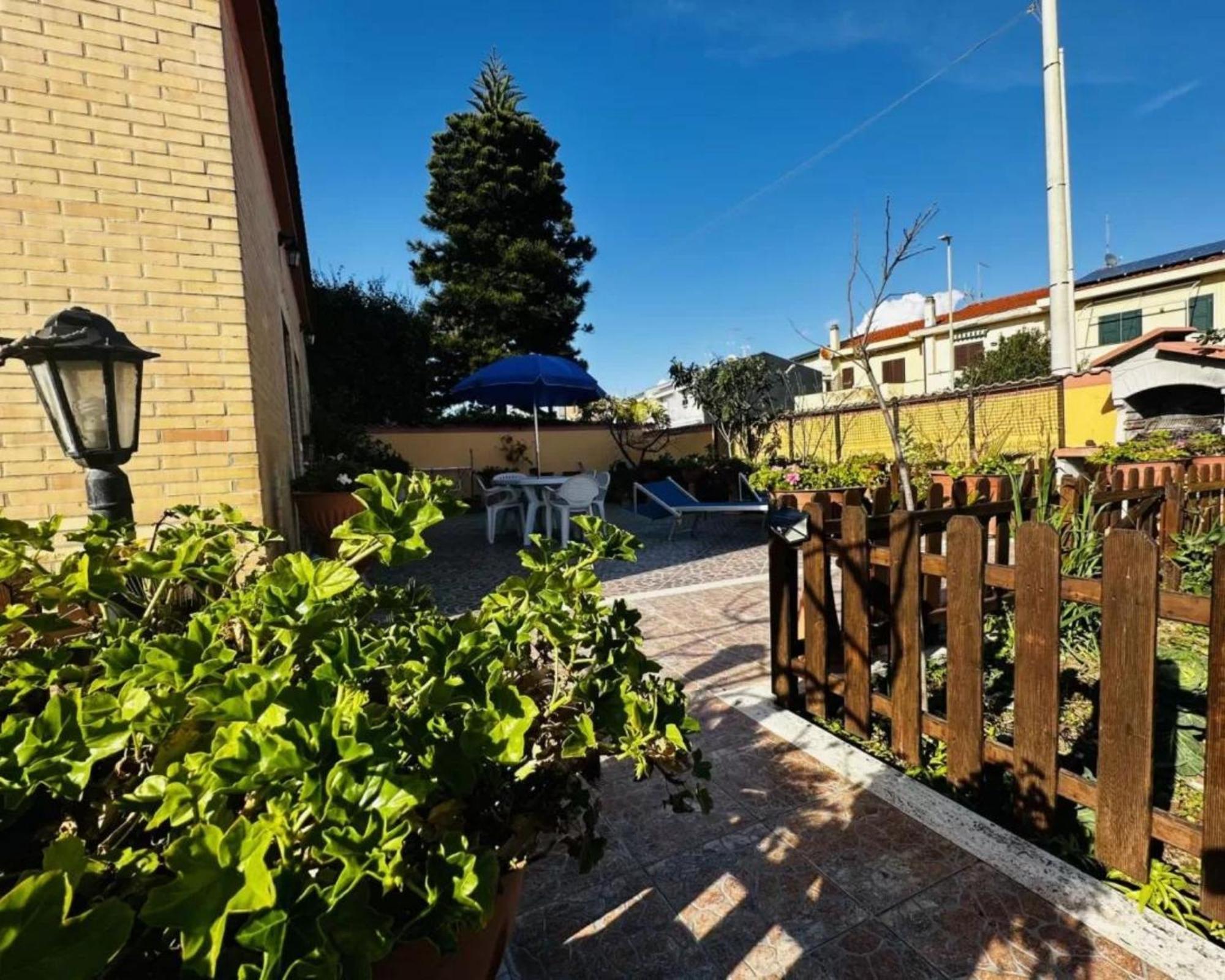 Romano House Фиумичино Екстериор снимка